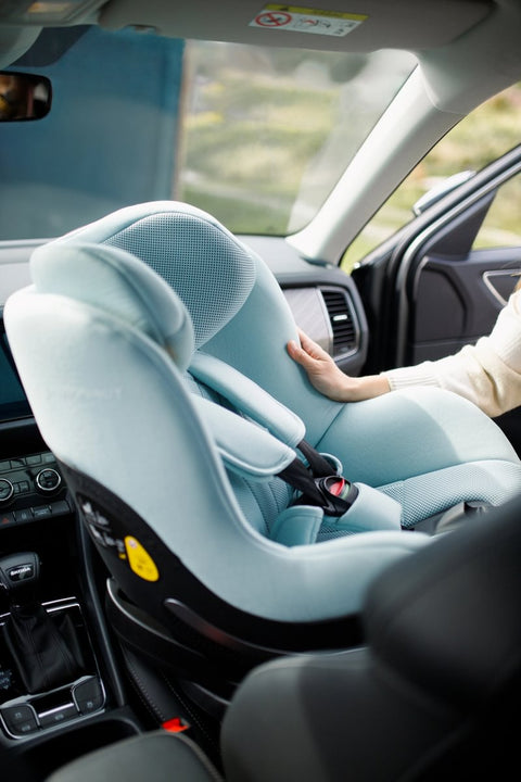 Choosing the Right ISOFIX Car Seat Base: A Guide for Safer Journeys