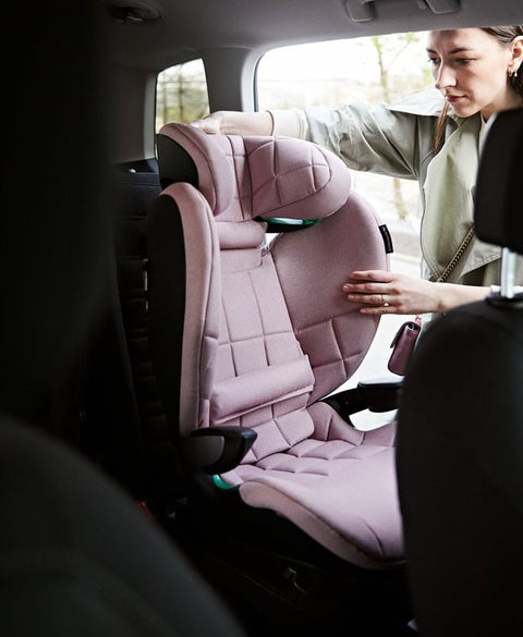 Child Car Seat Requirements & Guidelines in the UK - In Car Safety Centre